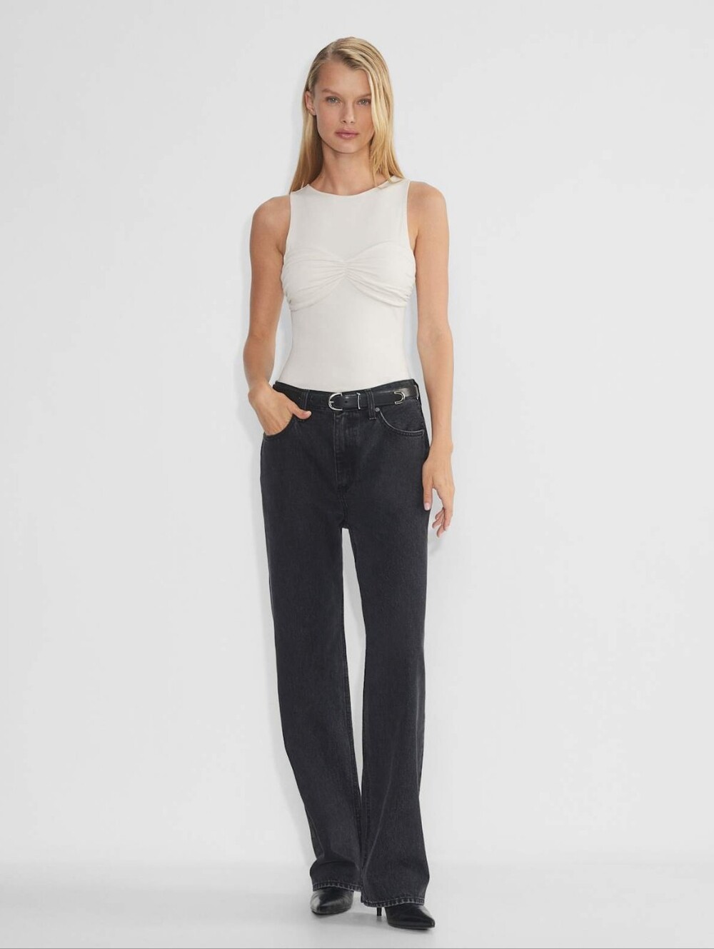 Aritzia Shono Contour Top
